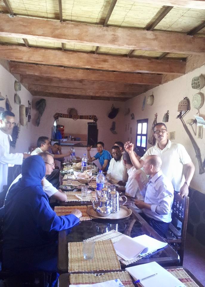 [:en]Kasbah Ennakhile Nkob - restaurant[:pt]Kasbah Ennakhile Nkob - restaurante[:de]Kasbah Ennakhile Nkob - restaurant[:es]Kasbah Ennakhile Nkob - restaurante[:fr]Kasbah Ennakhile Nkob - restaurant[:]